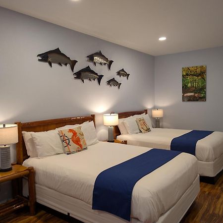 The Waterfront At Potlatch Motel Shelton Ngoại thất bức ảnh